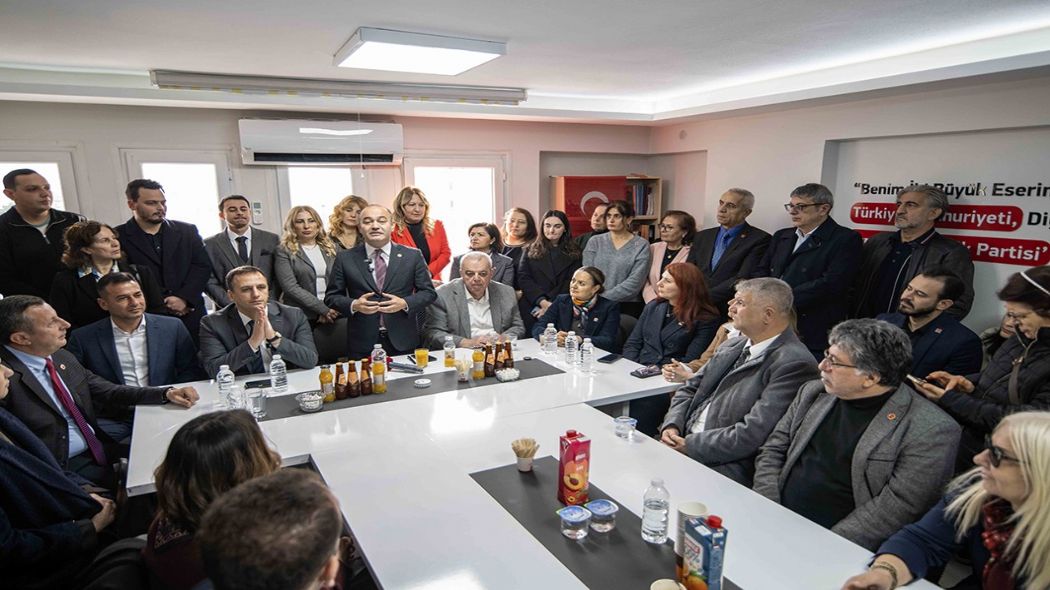 Ekonomik krize kar�� ��z�m CHP�li belediyelerin sosyal projeleridir.