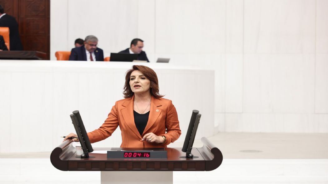 YASTIK ALTI DEL, YNETM ST SORUN!