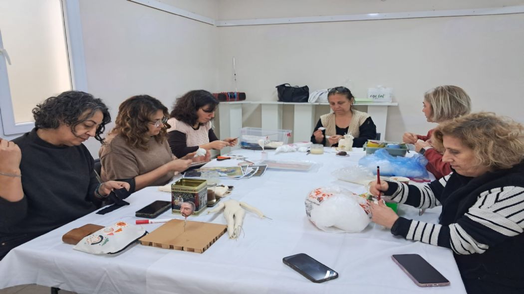 ilide Kadnlar Geleneksel Sanat Gelecee Tayor