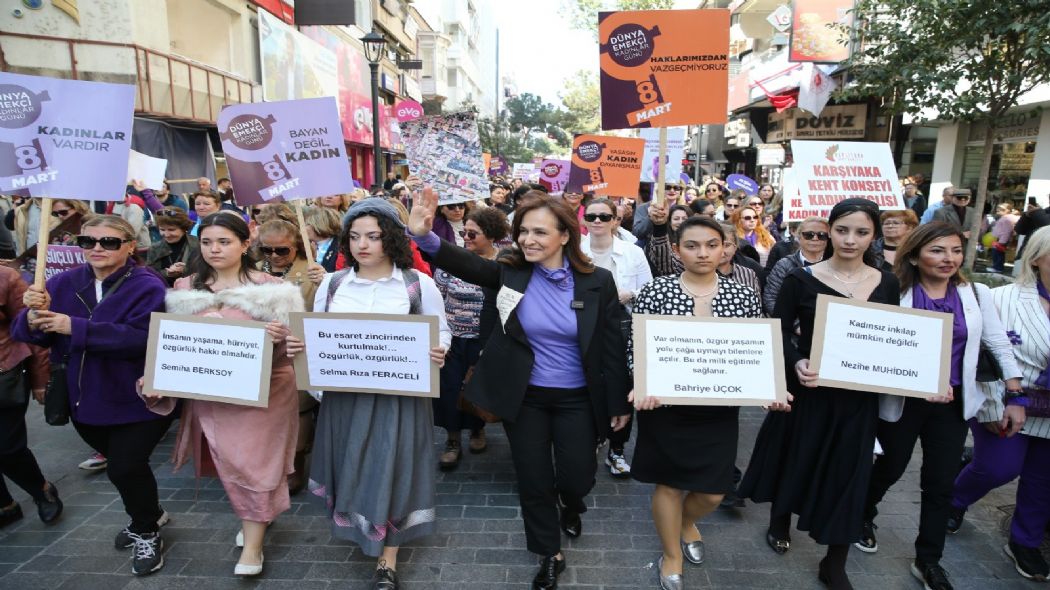 Kar��yaka�da dolu dolu 8 Mart!