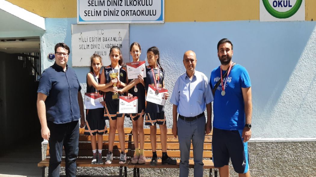 zmir 3x3 Basketbol Turnuvas 2.nciliini Selim DNZ lkokulu Kazand.