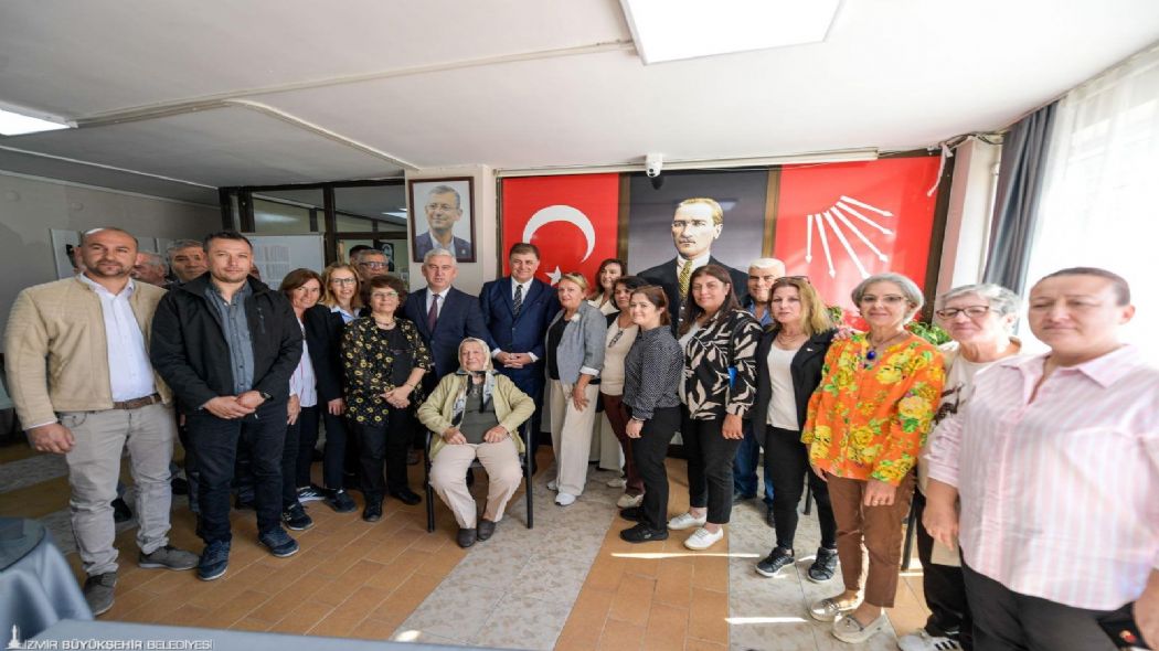 Bakan Tugay: Bizim iin belediye ailedir.