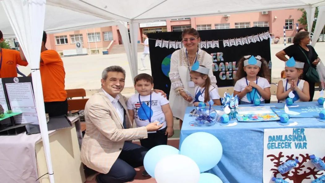 Çiğli de TÜBİTAK 4006 Bilim Fuarları Festivali düzenlendi.